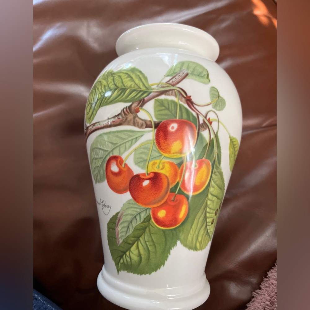 Vintage Pomona portmeirion vase